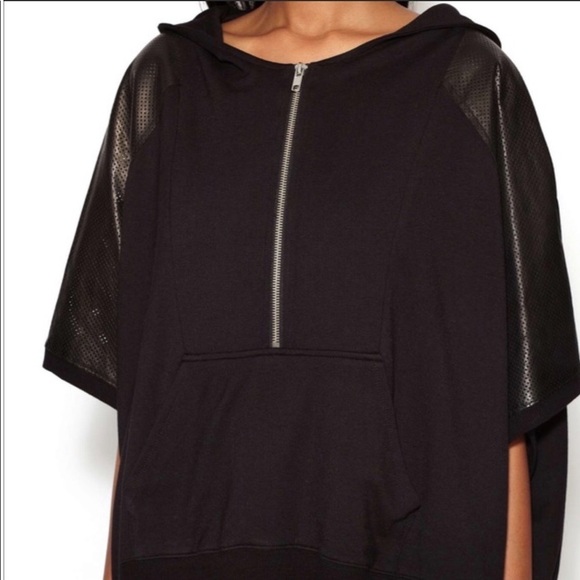 Poleci Black leather top - Picture 3 of 11